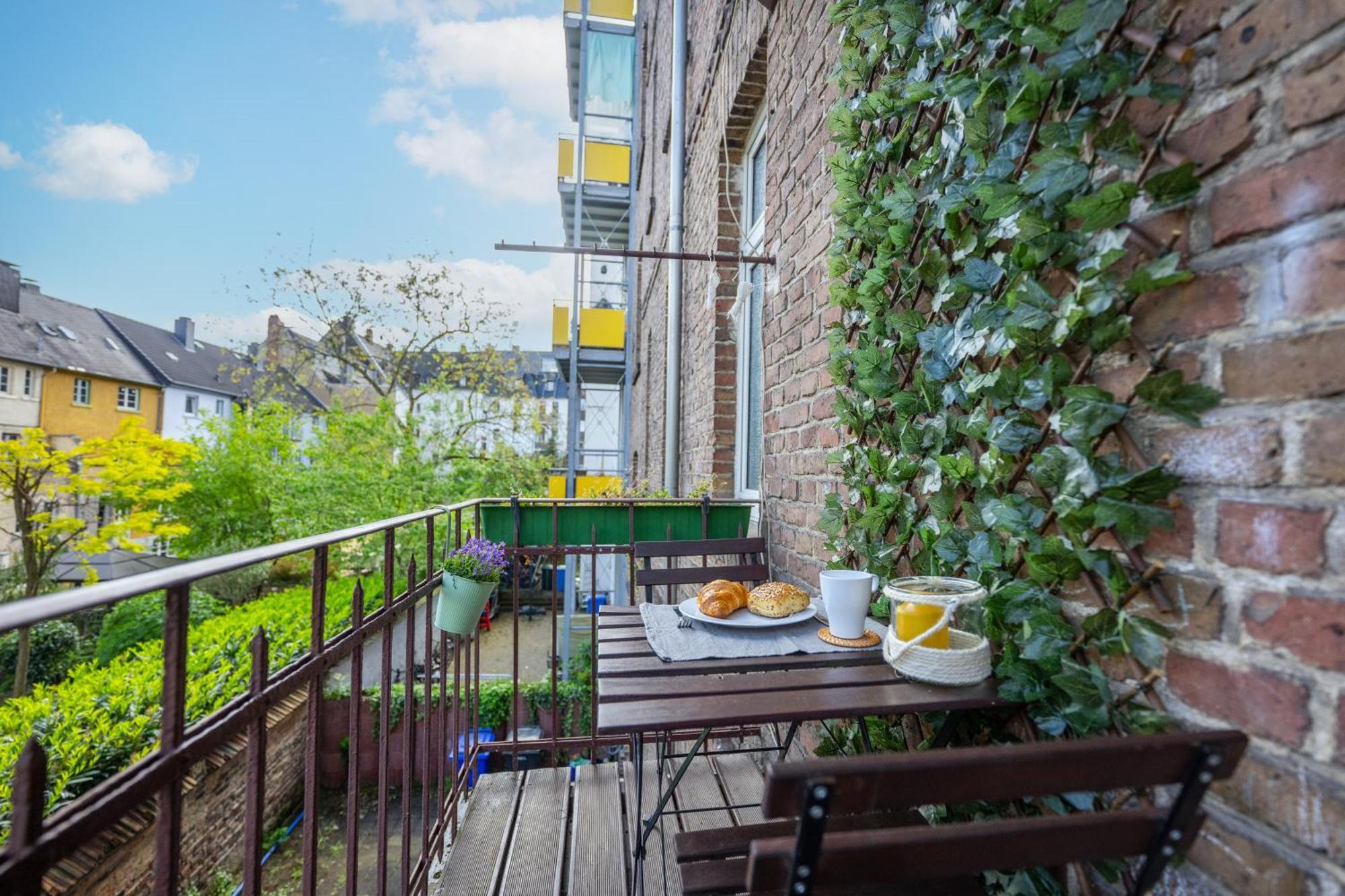 Suedstadt-Oase 1 Komfort Mit 2 Sz Und Balkon Koblenz  Exterior photo